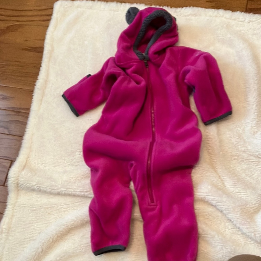 Columbia fleece jumpsuit Size 12-18 M